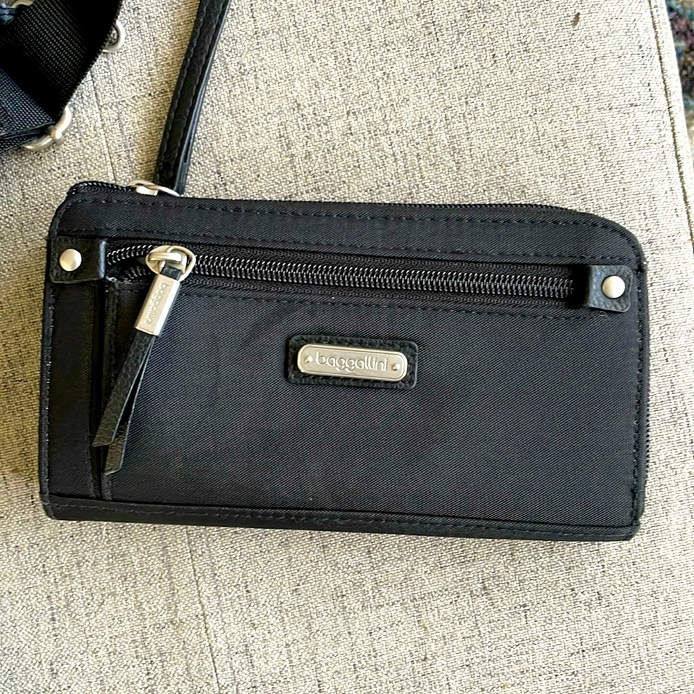 Baggallini Wallet